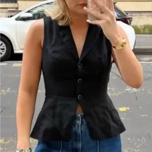 Reformation Oakley Vest thumbnail 1