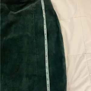 Vintage Elegant Green Suede Skirt by Lear’s Size 12 thumbnail 4