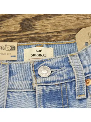 NWT Levi's Womens 501 Button Fly Jeans 94417268 County Fair Blue 26x30 thumbnail 9