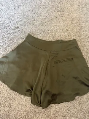 Forever 21 Olive Green Flared Shorts with Pockets / BB7 thumbnail 5