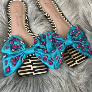 EUC Betsey Johnson Turquoise and Pink Bow Slides sz 6 thumbnail 2