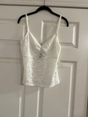Delicate White Lace Camisole with Spaghetti Straps Size M thumbnail 2