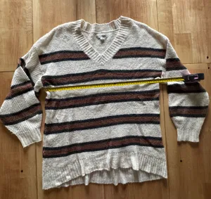 American Eagle Striped V-Neck Oversized Boucle Knit Sweater Cream Brown‎ Small thumbnail 1