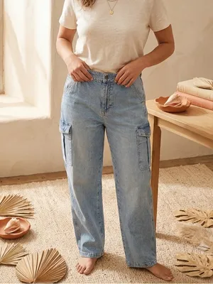 GAP '90s Womens Loose Cargo Jeans – Light Wash Mid-Rise Utility Denim – Size 29 thumbnail 2