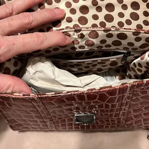 NWT Comely brown faux alligator handbag polka dot scarf that matches the lining thumbnail 3