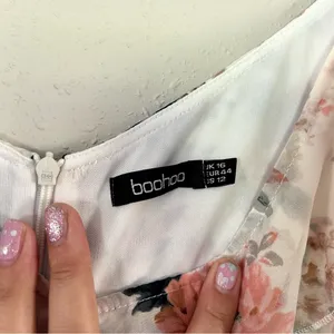 🦋 Boohoo Floral Ruffled Midi Dress Size 12 - fit is more US 8/10 thumbnail 4