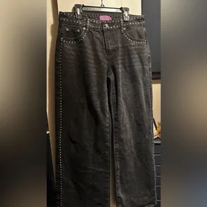 NWOT Edikted Quincy Studded Low Rise Baggy Jeans- Washed Black thumbnail 11