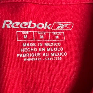 Reebok Womens Top Sz‎ M Red Long Sleeve Tampa Bay Buccaneers Tee Shirt thumbnail 7