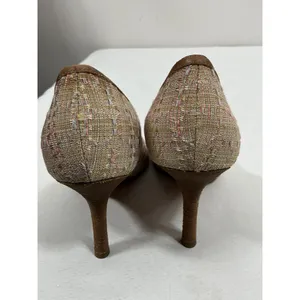 Womans Excellent Condition Carlos Santana Classic Slip On Stiletto Pumps 10M Tan thumbnail 5