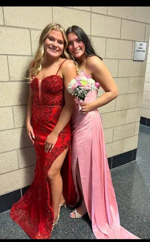 Red Prom Dress Size 10 thumbnail 4
