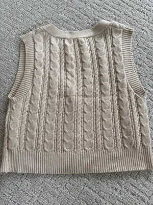 Stradivarius Tan Button Up Sweater Vest thumbnail 2