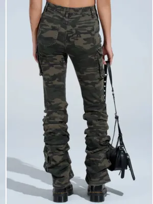 AKIRA Chic Sexy Camo Cargo Pant Timeless Y2K Casual Music Festival High Rise thumbnail 4