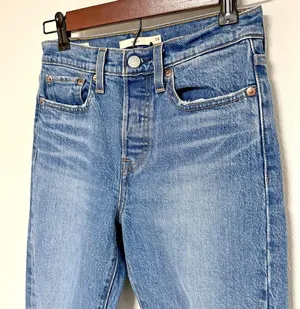 Levi's Wedgie Straight Jean thumbnail 6