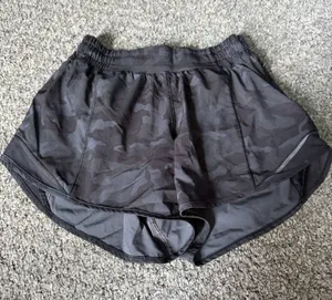 Lululemon Hotty Hot Shorts thumbnail 1