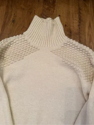 Cream turtleneck sweater thumbnail 2
