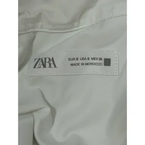 Zara white stretchy button up blouse short sleeve business casual small classic thumbnail 4