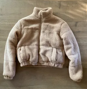 Tilly's Women’s RSQ puffer jacket thumbnail 1