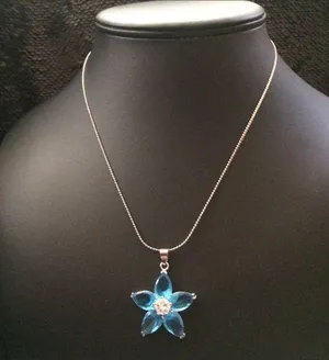 Blue flower 🌸 necklace thumbnail 1