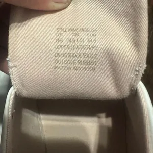 Kate Spade perforated spade gold detail luxe lace up size 8 sneakers thumbnail 4