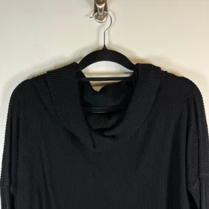 Free People‎ Black Ribbed Cowl Neck Split Back Long Sleeve Top XS thumbnail 2