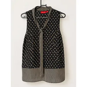 ELLE Black Polka Dot Sleeveless Tie-Neck Blouse thumbnail 2