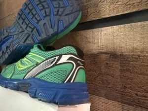 Saucony Running Shoes youth 6.5 thumbnail 5