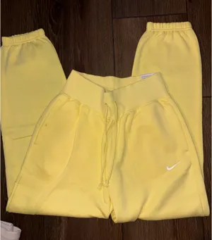 Nike Phoenix Fleece Joggers thumbnail 2