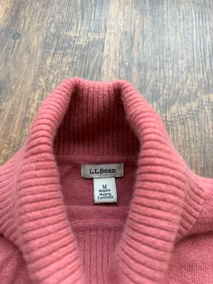 L.L.Bean Women’s Pink Cashmere Turtleneck Sweater Soft Knit Pullover- Size Me thumbnail 5
