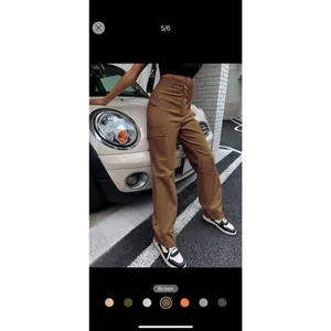 SheIn High-Waisted Brown Cargo Pants – Straight Leg (Size XS) thumbnail 2