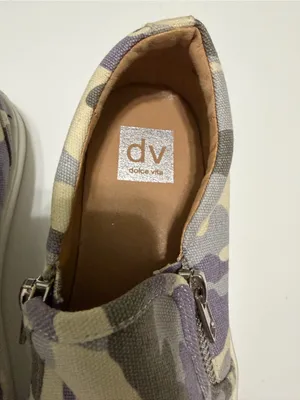 Dolce Vita Camouflage Slip-On zip side Sneakers Purple Gray women’s Size 7 camo thumbnail 3