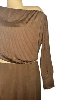 Ribbed One-Shoulder Skirt Set in Taupe thumbnail 2