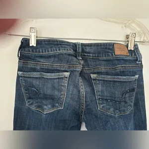 American Eagle Skinny Kick Jeans Size 0 Short Dark Wash thumbnail 8