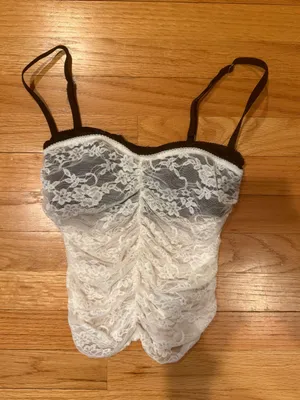 Edikted Eleanor Bra Detail Sheer Lace Top thumbnail 4