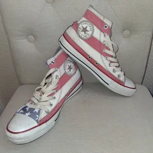 UNISEX CONVERSE ALL STARS RED, WHITE & BLUE SNEAKERS SIZE 6 1/2 Men, 8 1/2 Wm thumbnail 1