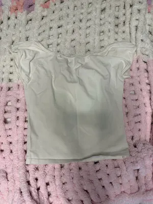 Brandy Melville White Top thumbnail 2