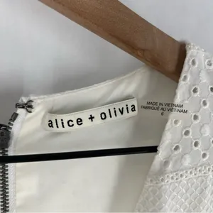 Alice + Olivia Eyelet Lace Romper Wrap‎ Puff Sleeve White Exposed Zipper Size 6 thumbnail 2