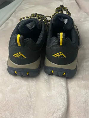 CC-Los Waterproof Suede/Mesh NWOT Women’s Hiking Shoes Size 39 - Us. -8.5 thumbnail 3