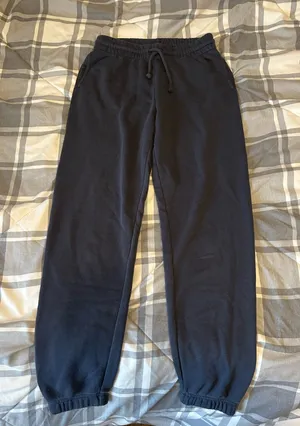 Aritzia TNA Sweatpants Airy AF Fleece Jogger thumbnail 1