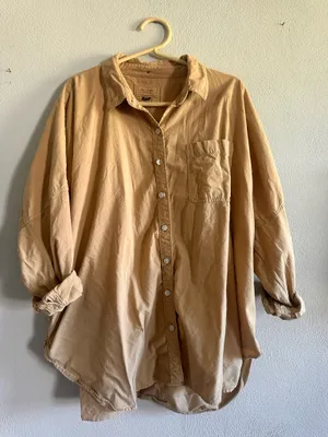 American Eagle Outfitters Button-Up Shirt thumbnail 5