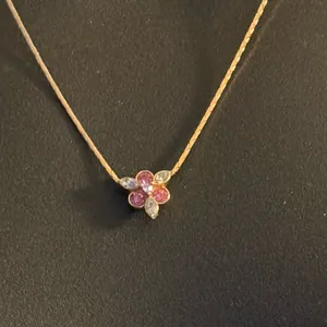 Vintage Avon dainty gold tone pink flower gemstone necklace thumbnail 2