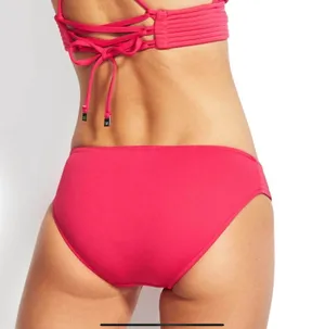 NWT Quilted Hipster Bikini Bottoms in Persian Pink thumbnail 2
