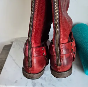 Frye, Phillip Harness Boots Red Burgundy Tall Leather Western Boot, Size 8.5 thumbnail 11