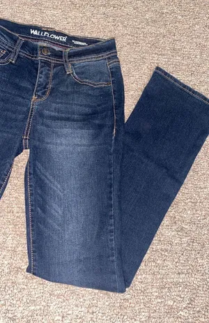 Wallflower Jeans  thumbnail 1