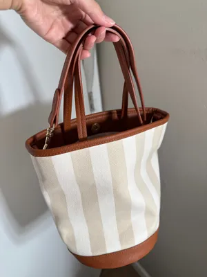 Universal Threads Bucket bag thumbnail 9