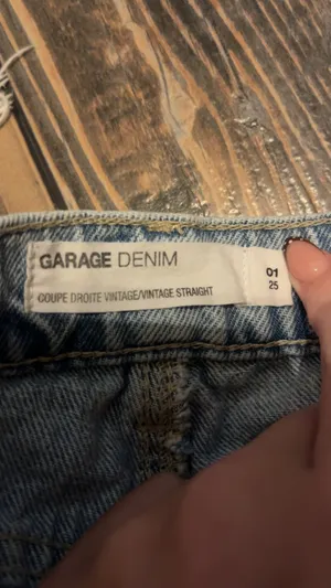 Garage Jeans Ripped Light Wash thumbnail 3
