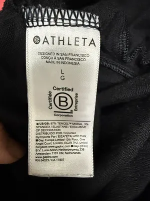 ATHLETA Black Coaster Luxe High Rise 4.5” Shortie Shorts Size Large thumbnail 5