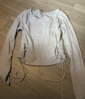 Gilly Hicks Light gray Waffle-Knit Long Sleeve Crop Top with Side Drawstrings thumbnail 1