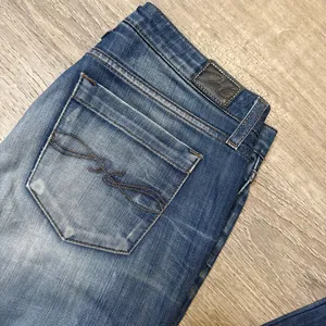 •TOMMY HILFIGER• BOOTCUT JEANS thumbnail 5