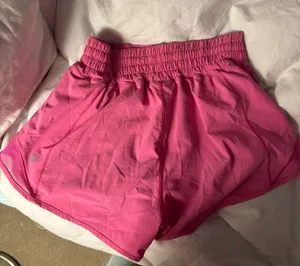Lululemon HR Hotty Hot Shorts 2.5" thumbnail 2