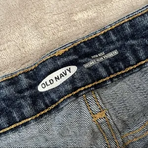 Old Navy Hi-Rise Super‎ Slim Pockets Women’s Size 0 Jean Shorts Casual Denim thumbnail 5